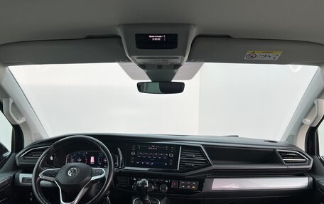 Volkswagen Multivan T6 рестайлинг, 2020 год, 6 650 000 рублей, 10 фотография