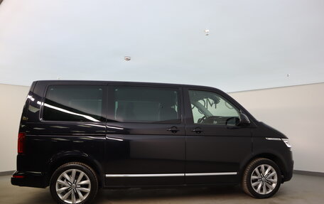 Volkswagen Multivan T6 рестайлинг, 2020 год, 6 650 000 рублей, 6 фотография