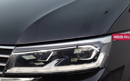 Volkswagen Multivan T6 рестайлинг, 2020 год, 6 650 000 рублей, 8 фотография