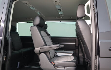 Volkswagen Multivan T6 рестайлинг, 2020 год, 6 650 000 рублей, 13 фотография