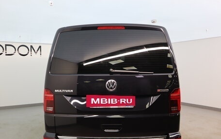 Volkswagen Multivan T6 рестайлинг, 2020 год, 6 650 000 рублей, 4 фотография