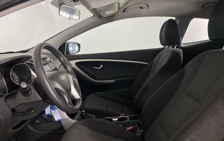 Hyundai i30 II рестайлинг, 2013 год, 899 000 рублей, 10 фотография