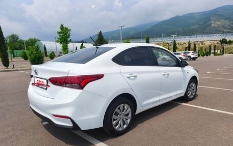 Hyundai Solaris II рестайлинг, 2019 год, 1 350 000 рублей, 5 фотография
