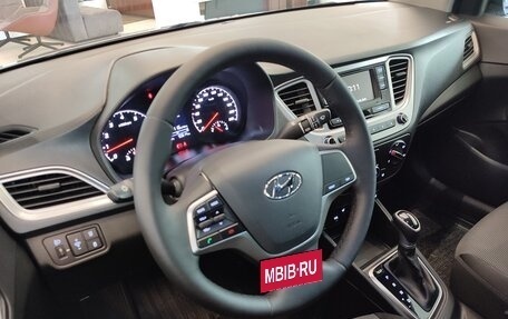 Hyundai Solaris II рестайлинг, 2021 год, 1 830 000 рублей, 9 фотография