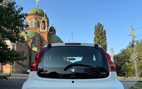Peugeot 107 I рестайлинг, 2011 год, 610 000 рублей, 4 фотография