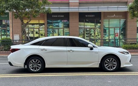 Toyota Avalon, 2022 год, 2 300 090 рублей, 8 фотография