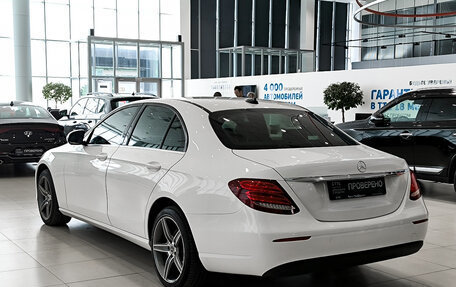 Mercedes-Benz E-Класс, 2018 год, 2 399 000 рублей, 7 фотография