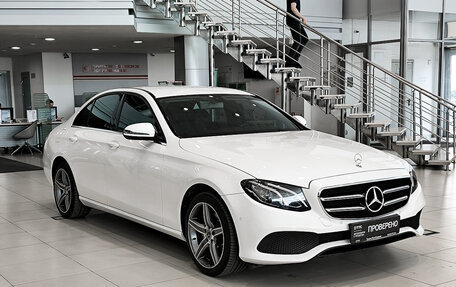 Mercedes-Benz E-Класс, 2018 год, 2 399 000 рублей, 3 фотография