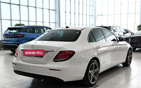 Mercedes-Benz E-Класс, 2018 год, 2 399 000 рублей, 5 фотография