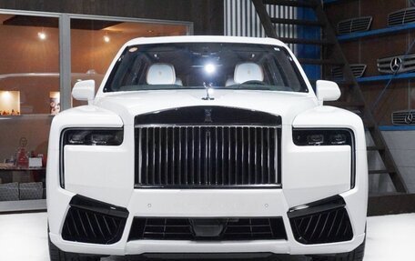 Rolls-Royce Cullinan, 2025 год, 56 000 000 рублей, 2 фотография