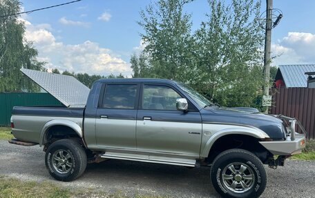 Mitsubishi L200 III рестайлинг, 2006 год, 800 000 рублей, 2 фотография