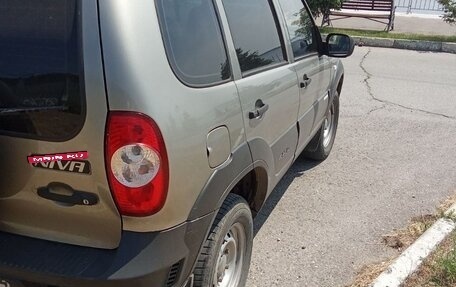 Chevrolet Niva I рестайлинг, 2011 год, 450 000 рублей, 3 фотография