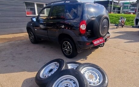 Chevrolet Niva I рестайлинг, 2011 год, 559 000 рублей, 7 фотография