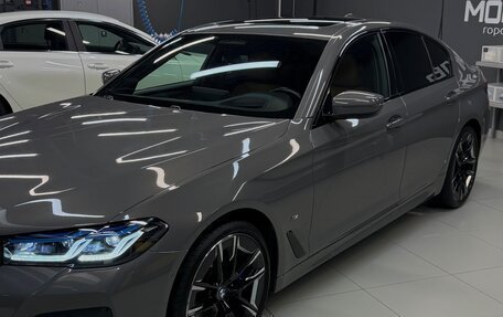 BMW 5 серия, 2021 год, 7 000 000 рублей, 4 фотография