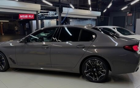 BMW 5 серия, 2021 год, 7 000 000 рублей, 8 фотография