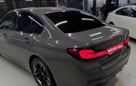 BMW 5 серия, 2021 год, 7 000 000 рублей, 3 фотография
