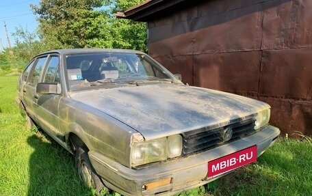 Volkswagen Passat B2, 1986 год, 180 000 рублей, 3 фотография
