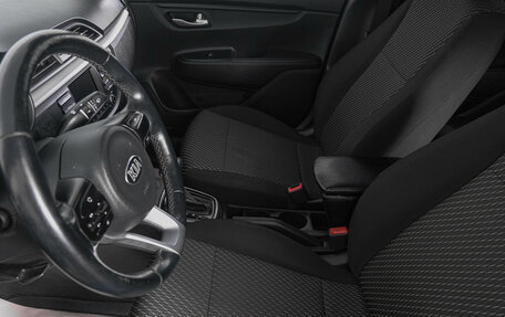 KIA Rio IV, 2018 год, 1 399 000 рублей, 7 фотография