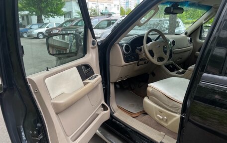 Ford Expedition, 2005 год, 895 000 рублей, 2 фотография