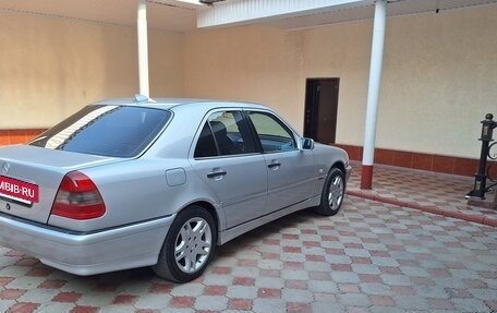 Mercedes-Benz C-Класс, 1996 год, 630 000 рублей, 4 фотография