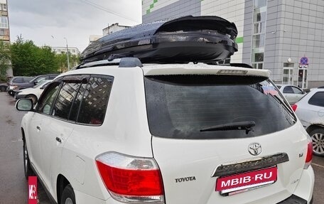 Toyota Highlander III, 2012 год, 2 000 000 рублей, 4 фотография