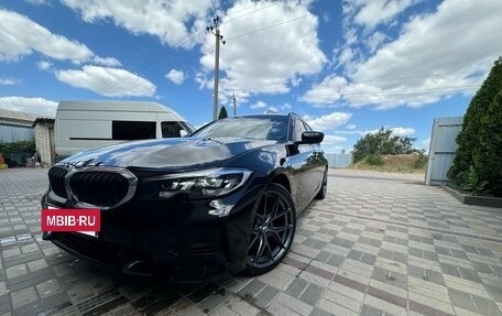 BMW 3 серия, 2020 год, 3 450 000 рублей, 3 фотография