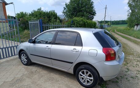 Toyota Corolla, 2003 год, 690 000 рублей, 4 фотография