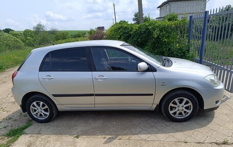 Toyota Corolla, 2003 год, 690 000 рублей, 10 фотография