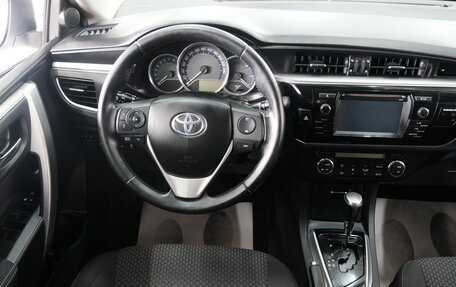 Toyota Corolla, 2013 год, 1 349 000 рублей, 10 фотография