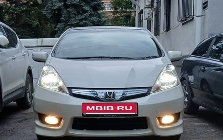 Honda Fit Shuttle I рестайлинг, 2012 год, 940 000 рублей, 2 фотография