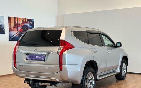 Mitsubishi Pajero Sport III рестайлинг, 2017 год, 2 950 000 рублей, 2 фотография