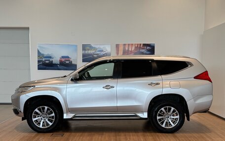 Mitsubishi Pajero Sport III рестайлинг, 2017 год, 2 950 000 рублей, 6 фотография