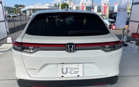 Honda Vezel, 2022 год, 1 626 000 рублей, 6 фотография