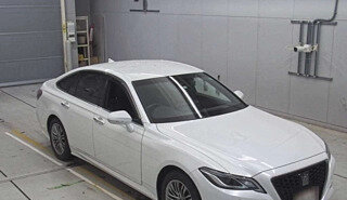 Toyota Crown, 2022 год, 2 700 000 рублей, 2 фотография