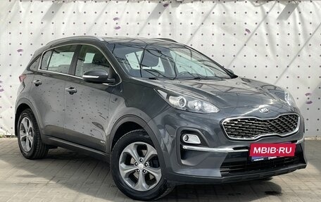 KIA Sportage IV рестайлинг, 2020 год, 1 790 000 рублей, 2 фотография