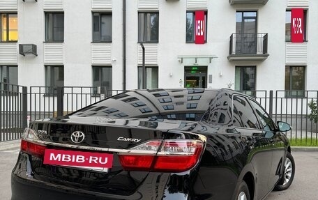Toyota Camry, 2016 год, 1 990 000 рублей, 6 фотография