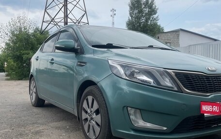 KIA Rio III рестайлинг, 2012 год, 700 000 рублей, 2 фотография