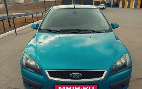 Ford Focus II рестайлинг, 2005 год, 530 000 рублей, 2 фотография