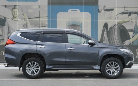 Mitsubishi Pajero IV, 2019 год, 3 789 000 рублей, 5 фотография
