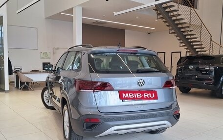Volkswagen Taos, 2022 год, 2 399 000 рублей, 5 фотография