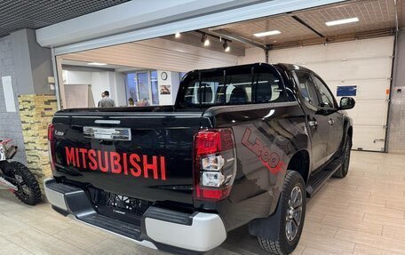 Mitsubishi L200 IV рестайлинг, 2023 год, 4 100 000 рублей, 2 фотография