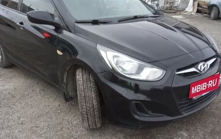 Hyundai Solaris II рестайлинг, 2013 год, 599 000 рублей, 2 фотография