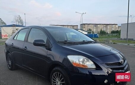 Toyota Yaris III рестайлинг, 2006 год, 750 000 рублей, 2 фотография