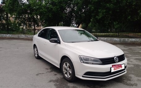 Volkswagen Jetta VI, 2015 год, 1 055 000 рублей, 2 фотография