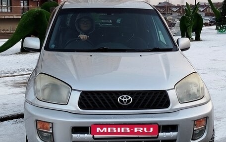 Toyota RAV4, 2001 год, 550 000 рублей, 4 фотография