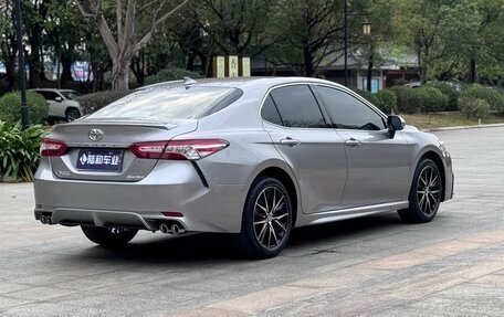 Toyota Camry, 2021 год, 2 290 000 рублей, 4 фотография