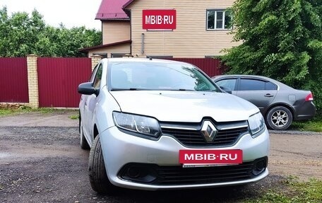 Renault Logan II, 2016 год, 650 000 рублей, 2 фотография