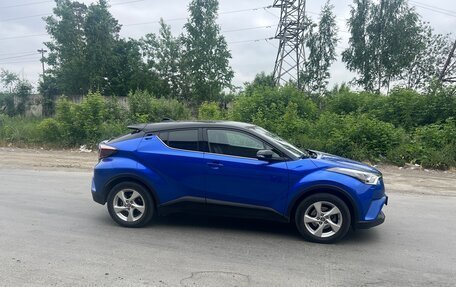 Toyota C-HR I рестайлинг, 2018 год, 2 550 000 рублей, 3 фотография