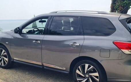 Nissan Pathfinder, 2014 год, 2 400 000 рублей, 2 фотография