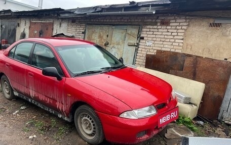 Mitsubishi Carisma I, 1996 год, 70 000 рублей, 2 фотография